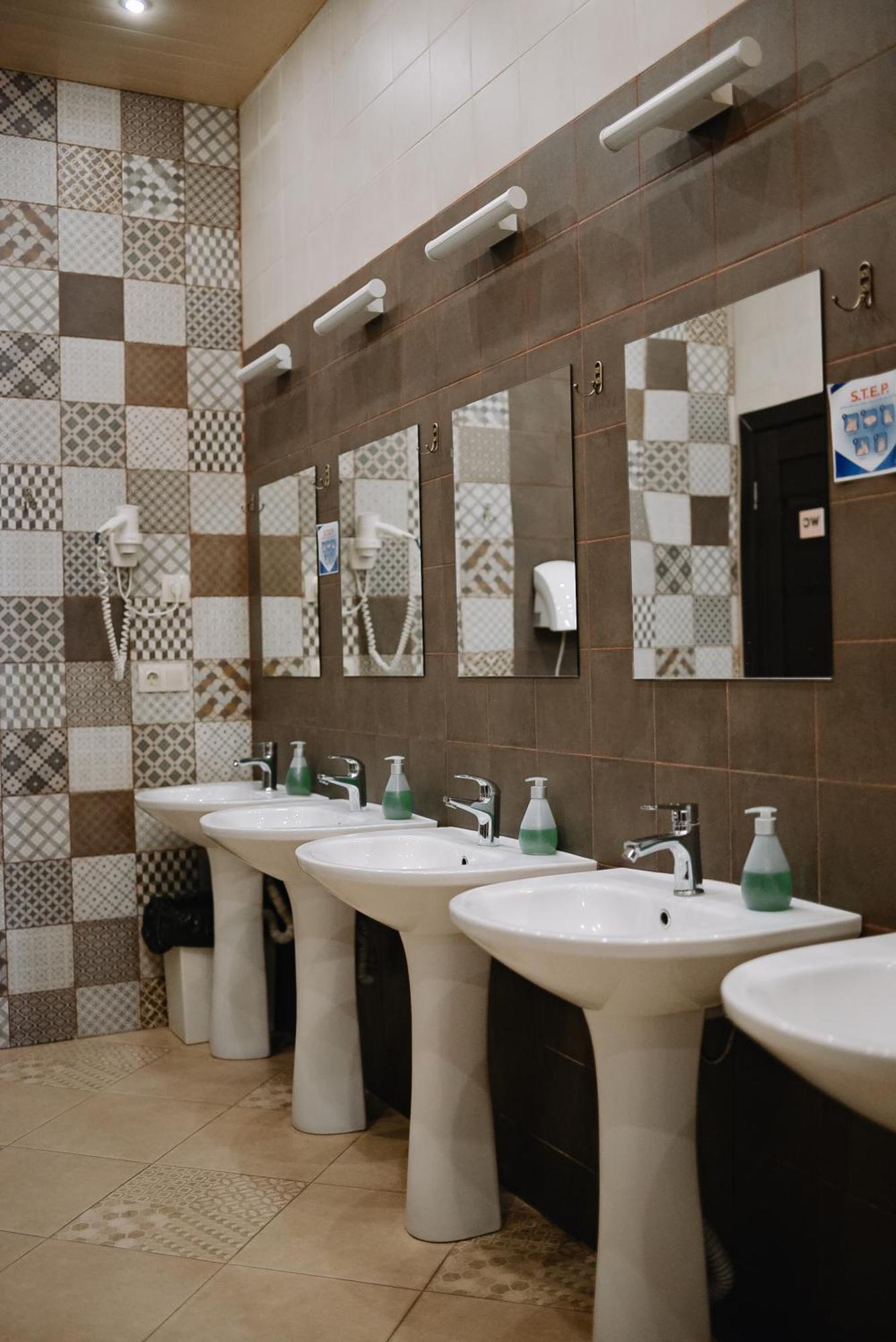 Hostel Forum Астана Экстерьер фото