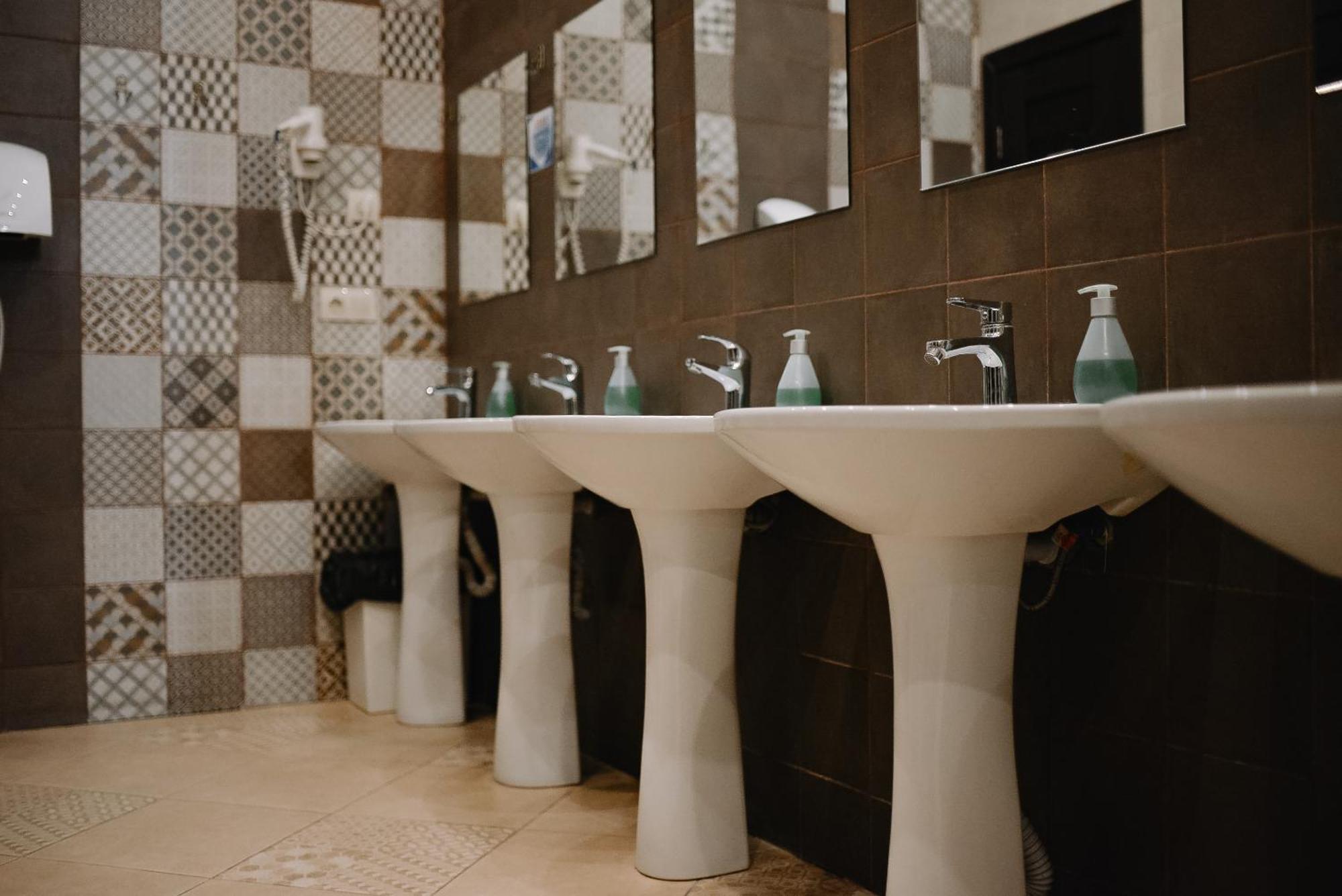 Hostel Forum Астана Экстерьер фото